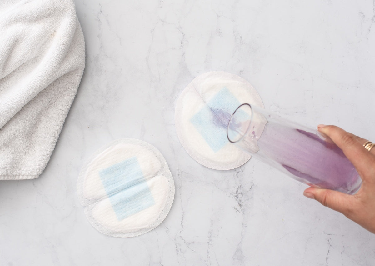 Lansinoh® Ultra Thin, Stay Dry Nursing Pads Pack of 60